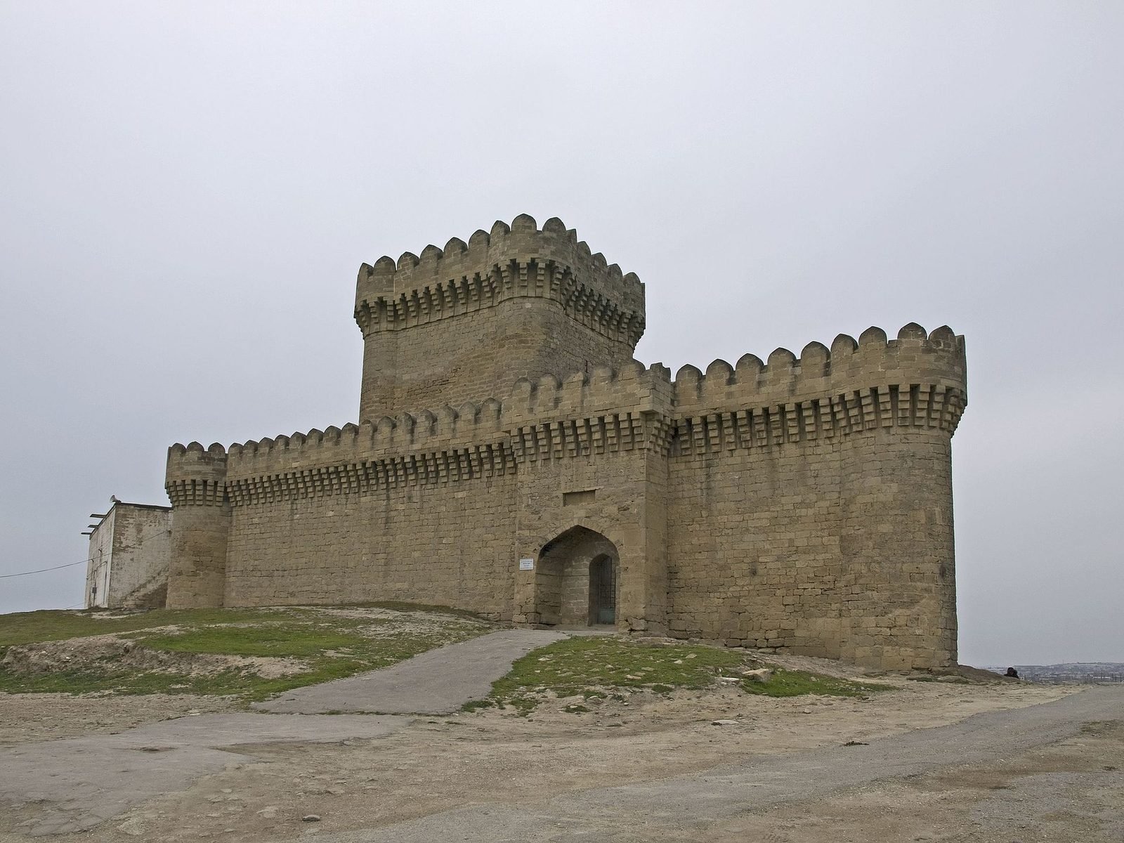 Раманинская крепость на Апшероне